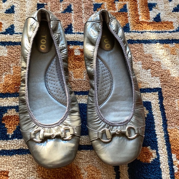 me too Shoes - Me too size 9 gray genuine leather flats